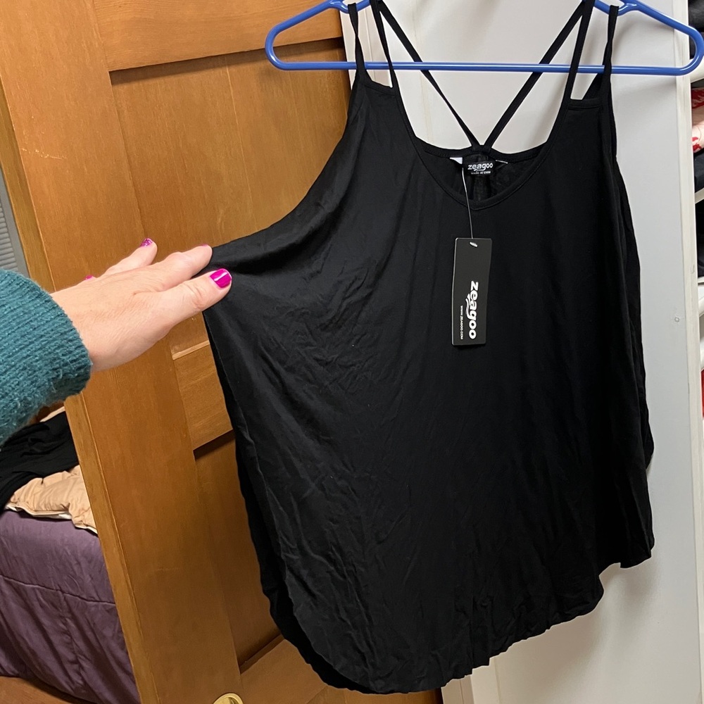 Zeagoo Black Women's Crossback Flowy Tank Top